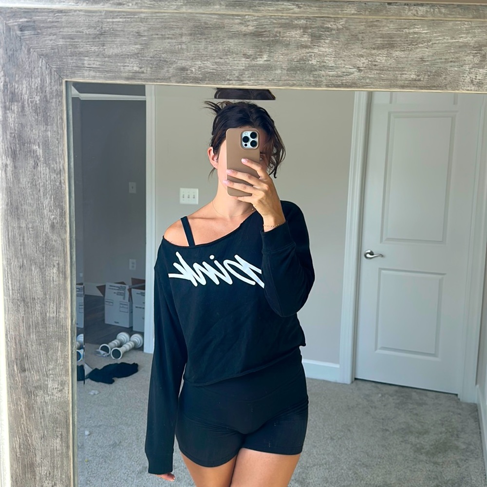 Victoria’s secret black PINK jumper